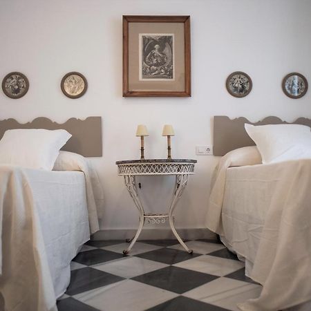 Gatu Premium Apartamento Palacio Oneto Con Jardin Privado " Preferente Mayores De 25 Anos Y Familias " El Puerto de Santa Maria Bagian luar foto