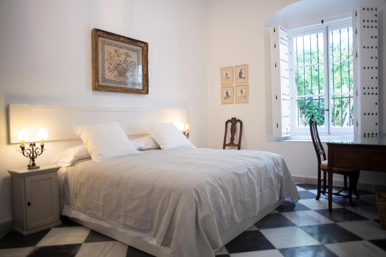 Gatu Premium Apartamento Palacio Oneto Con Jardin Privado " Preferente Mayores De 25 Anos Y Familias " El Puerto de Santa Maria Bagian luar foto