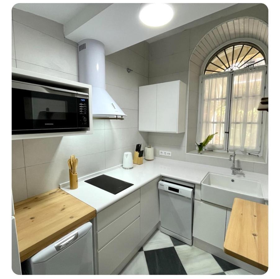Gatu Premium Apartamento Palacio Oneto Con Jardin Privado " Preferente Mayores De 25 Anos Y Familias " El Puerto de Santa Maria Bagian luar foto