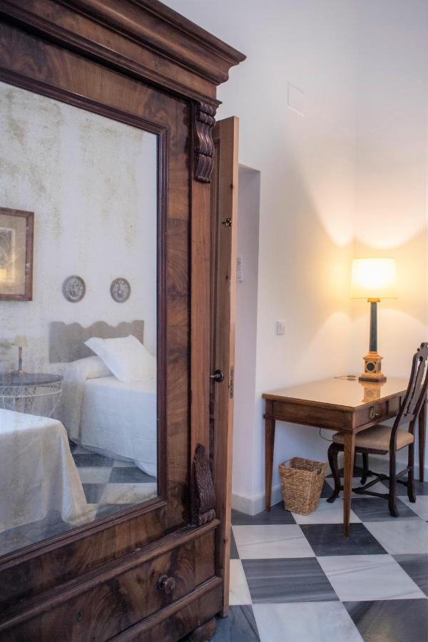 Gatu Premium Apartamento Palacio Oneto Con Jardin Privado " Preferente Mayores De 25 Anos Y Familias " El Puerto de Santa Maria Bagian luar foto