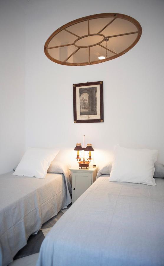 Gatu Premium Apartamento Palacio Oneto Con Jardin Privado " Preferente Mayores De 25 Anos Y Familias " El Puerto de Santa Maria Bagian luar foto
